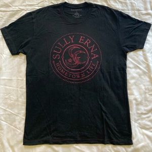 Sully Erna band shirt. Size Large